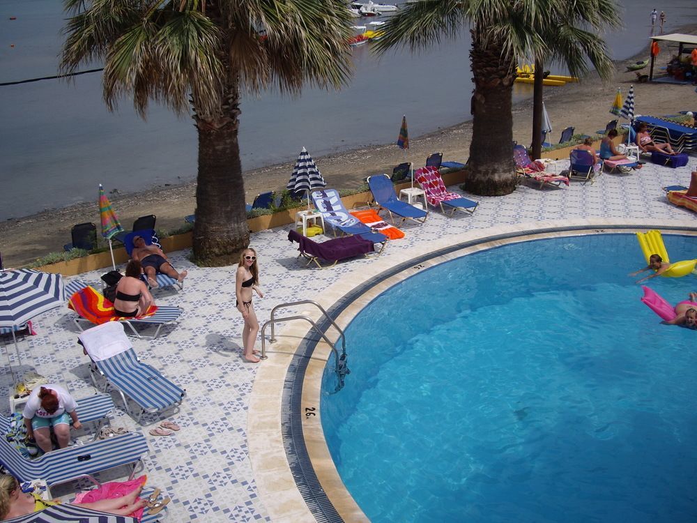 Maria'S Beach Apartments Sidari  Bagian luar foto